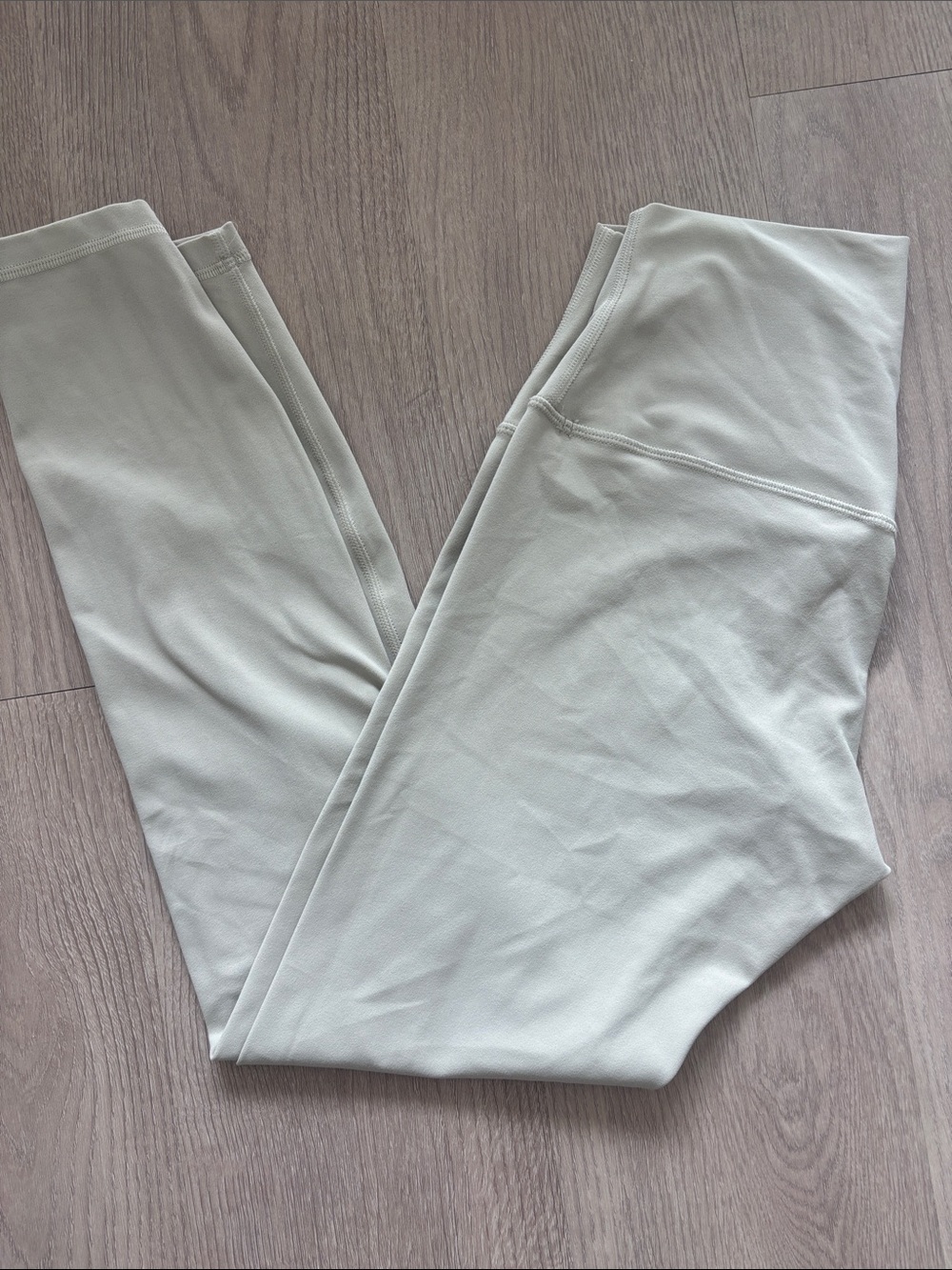 High-Rise Leggings in Taupe